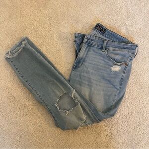 Abercrombie and Fitch Harper Ankle Straight Leg Stretch Distressed jeans size 8R